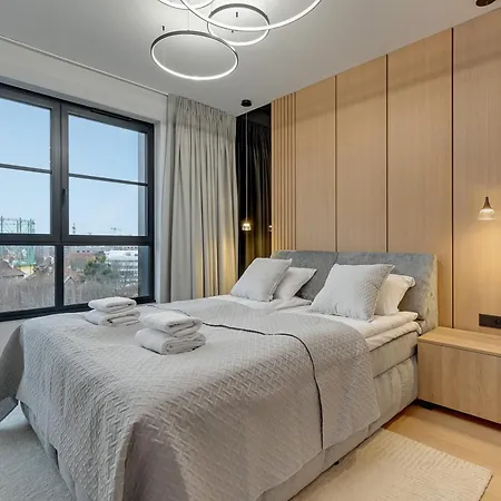 Doki Living 2 Bedroom - Parking & Foodhall * Gdansk
