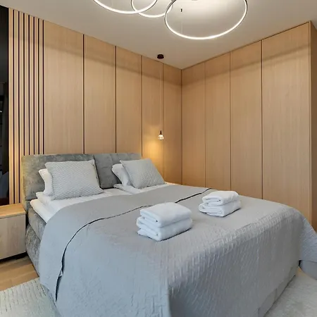 Apartment Doki Living 2 Bedroom - Parking & Foodhall *