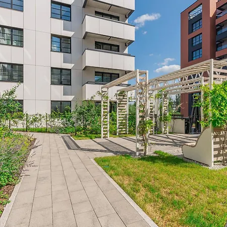 Apartment Doki Living 2 Bedroom - Parking & Foodhall